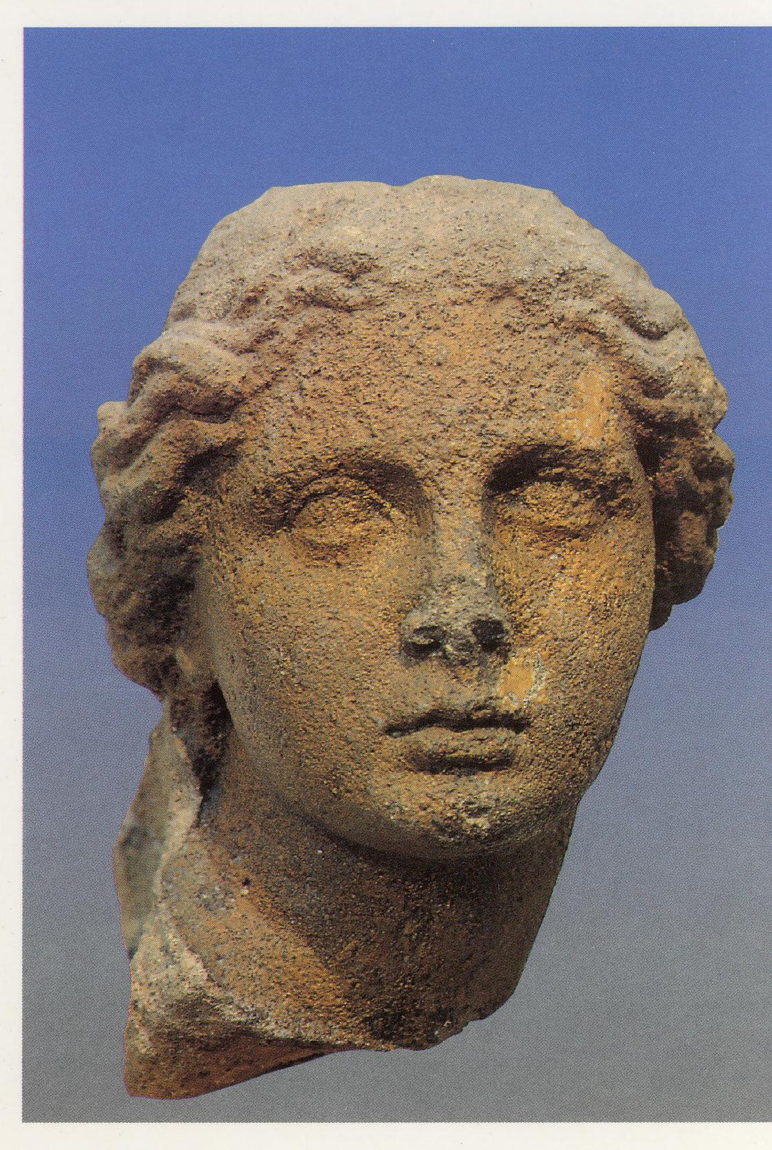 pohlednice-hlava-panny-marie-lapidarium1.jpg
