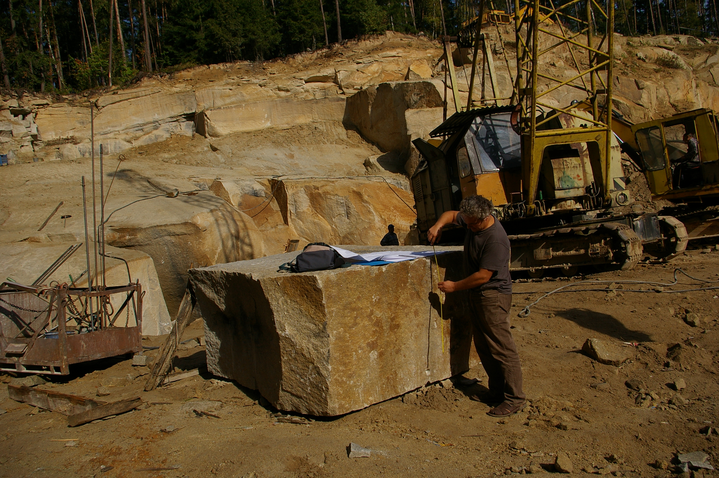 ms-mrakotin-blok-pro-mariansky-sloup-2008-008.jpg